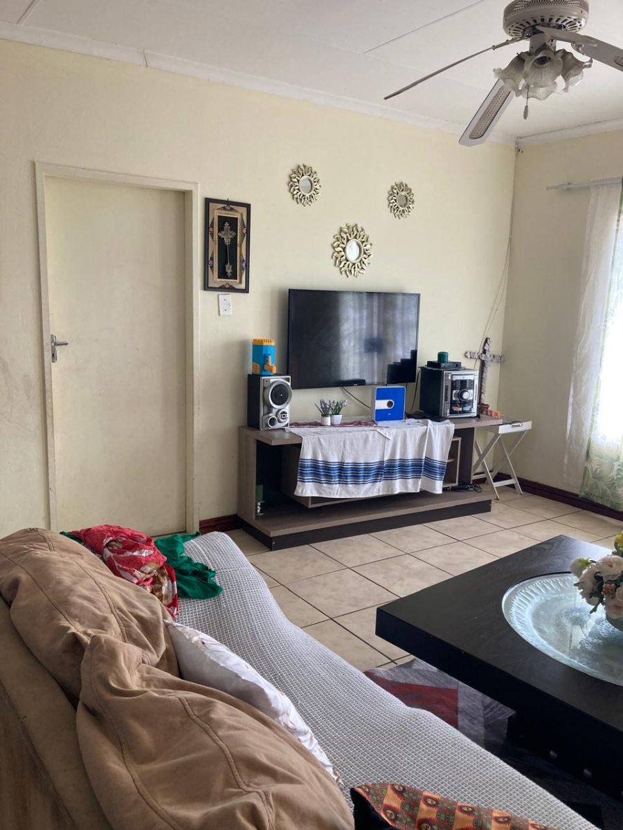 2 Bedroom Property for Sale in Rustenburg Central North West
